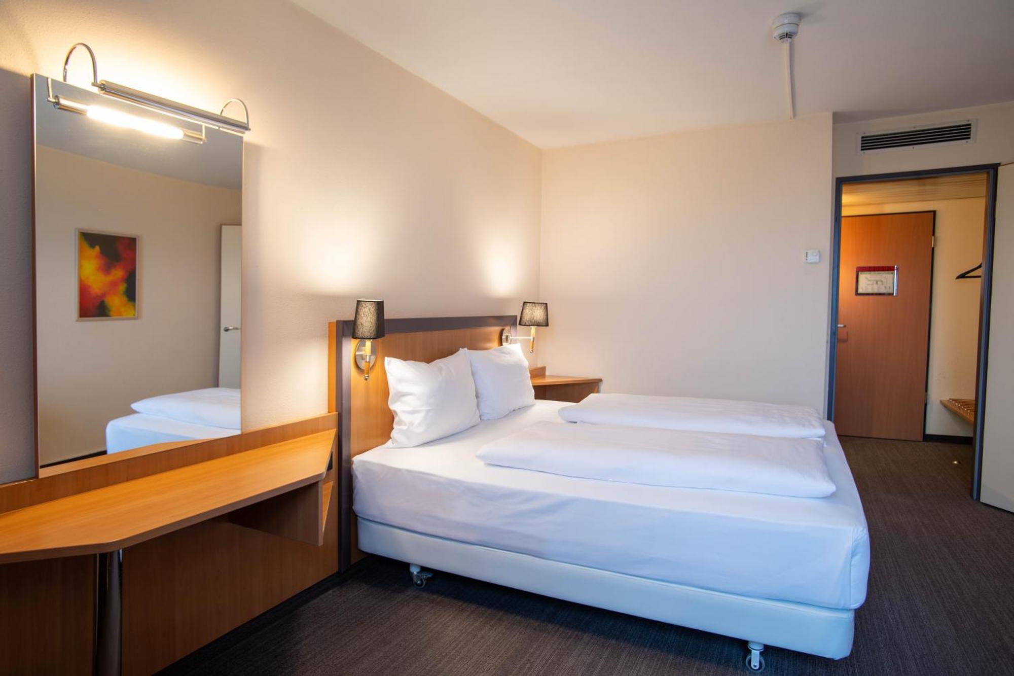 Best Western Conference Airporthotel Frankfurt Moerfelden Exterior foto
